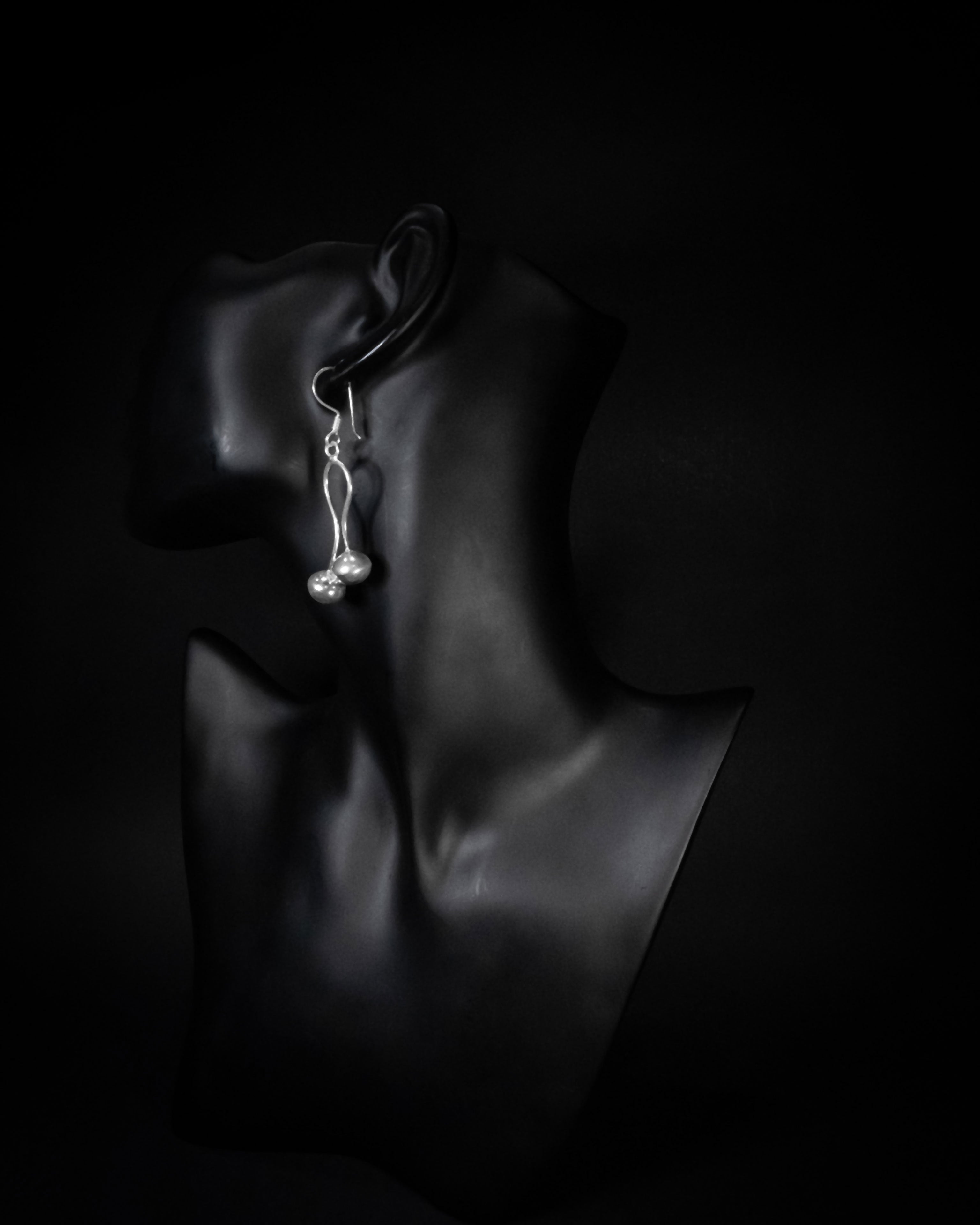 RIVERLIGHT DROP EARRINGS