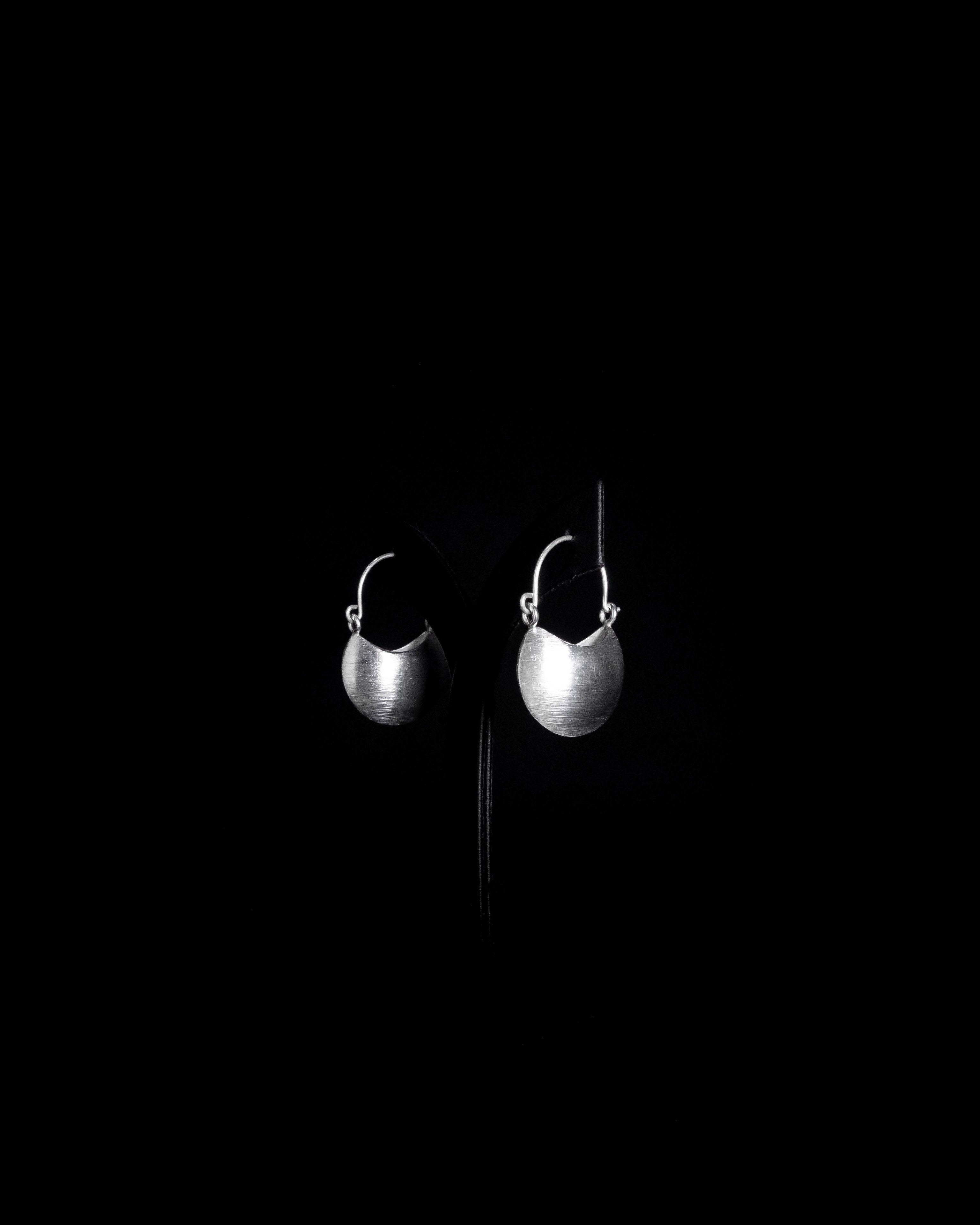 SELENE DROP EARRINGS