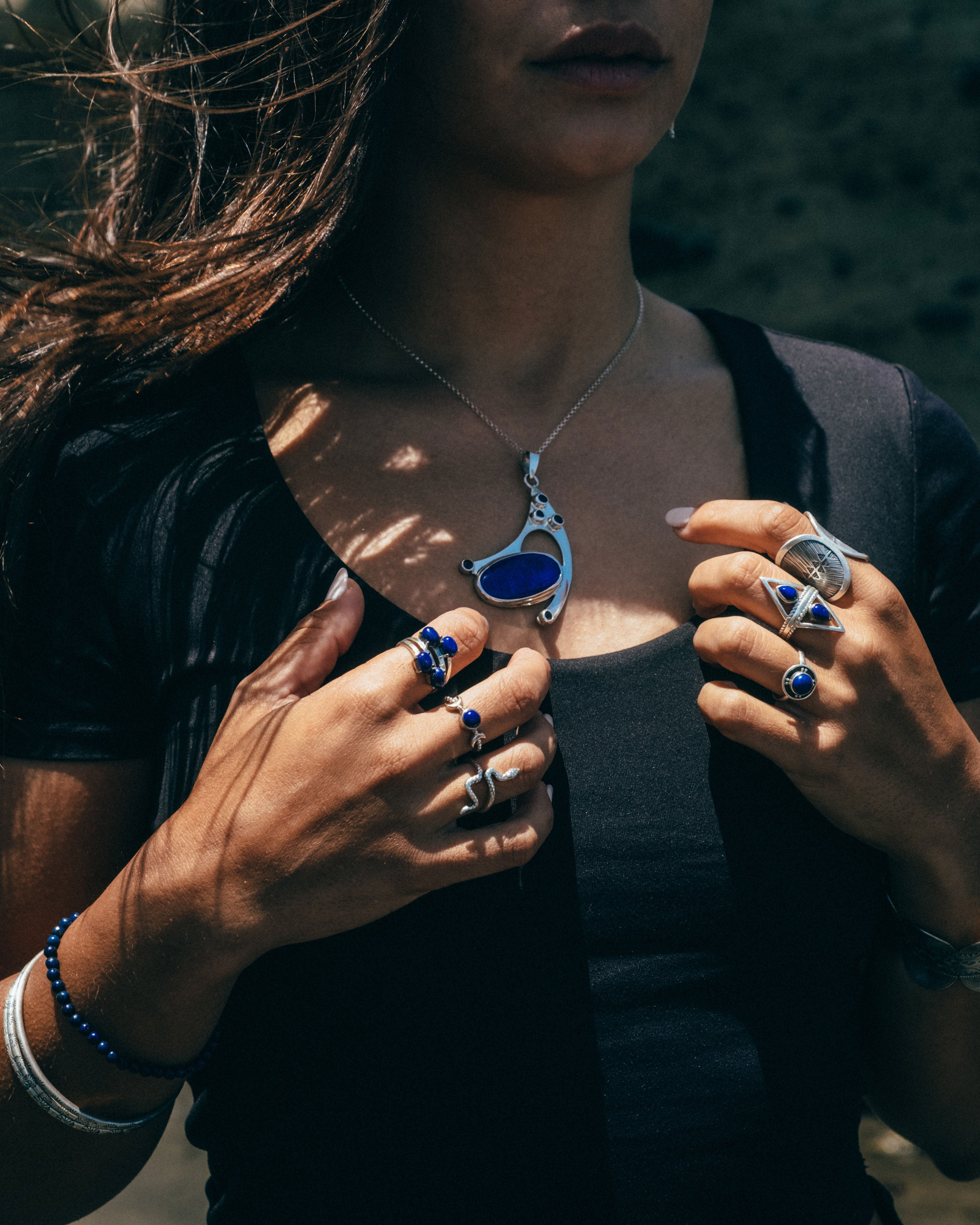 THE LAPIS ARC PENDANT